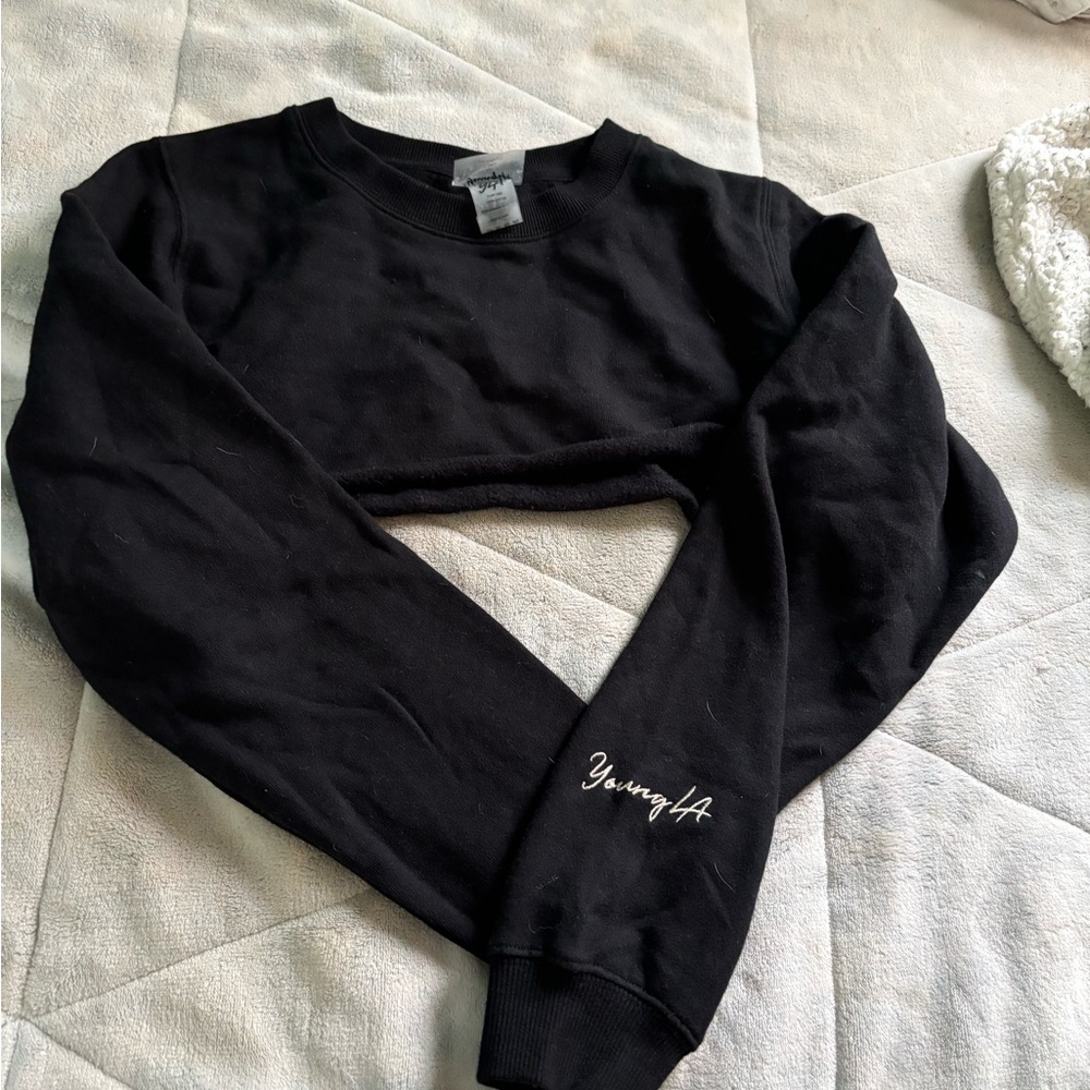 young la embroidered cropped hoodie